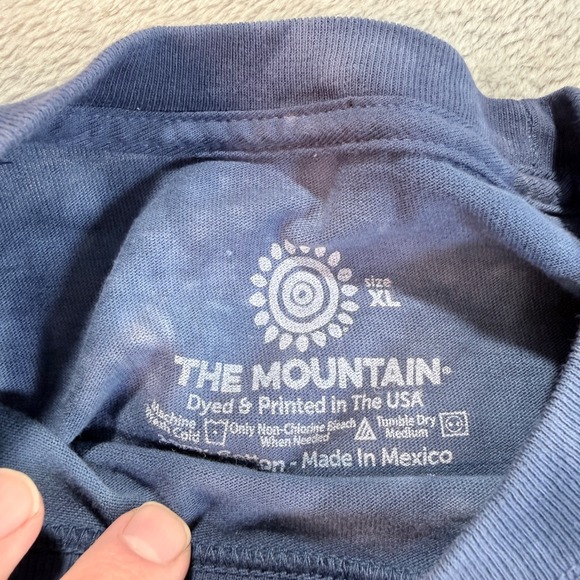 The Mountain Patriotic Kitten American Flag Tie Dye T Shirt XL Vintage 2014 Y2k - Picture 3 of 7